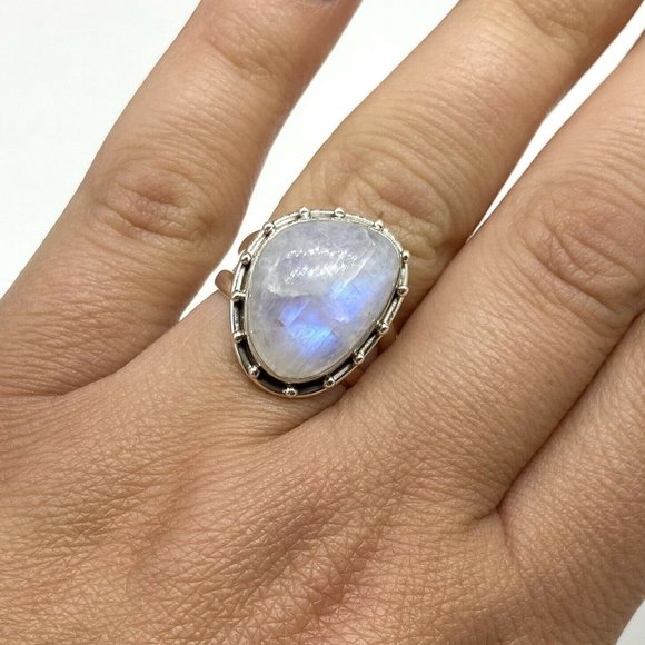 Jewelry - Rainbow Moonstone Iridescent Stone Ring Sz 7